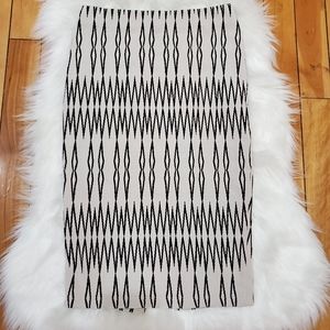 🌺 Zara Geometric print pencil skirt sz s